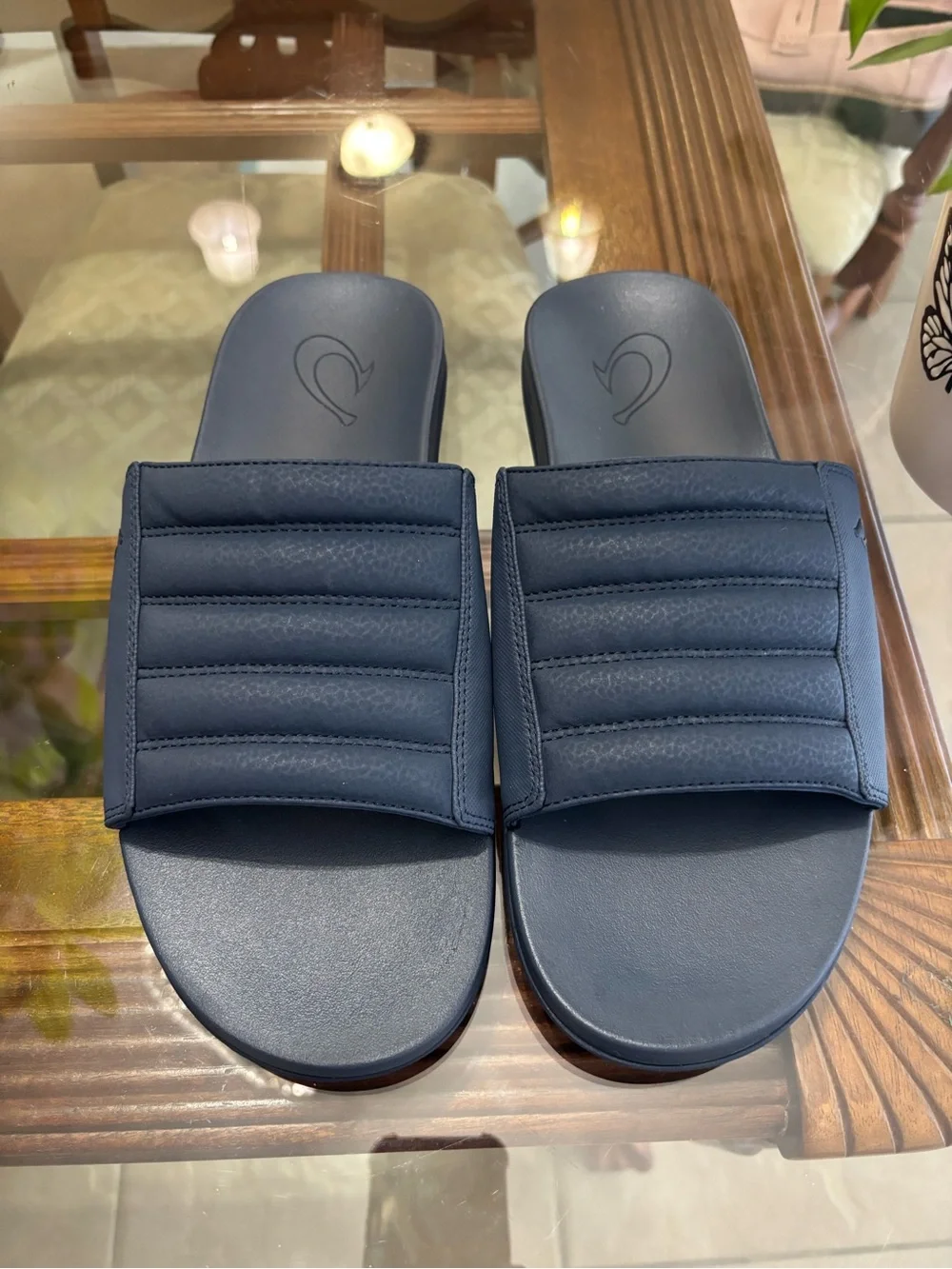 OluKai Naha Olu Men’s Slide Sandals Navy Size 10 Comfort